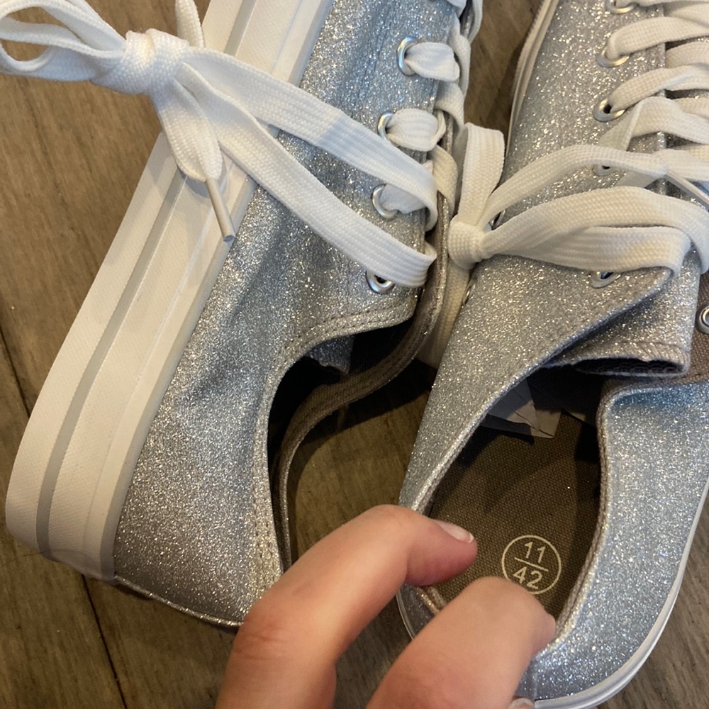 NEW silver glitter canvas sneakers size 11/42 - Picture 6 of 6